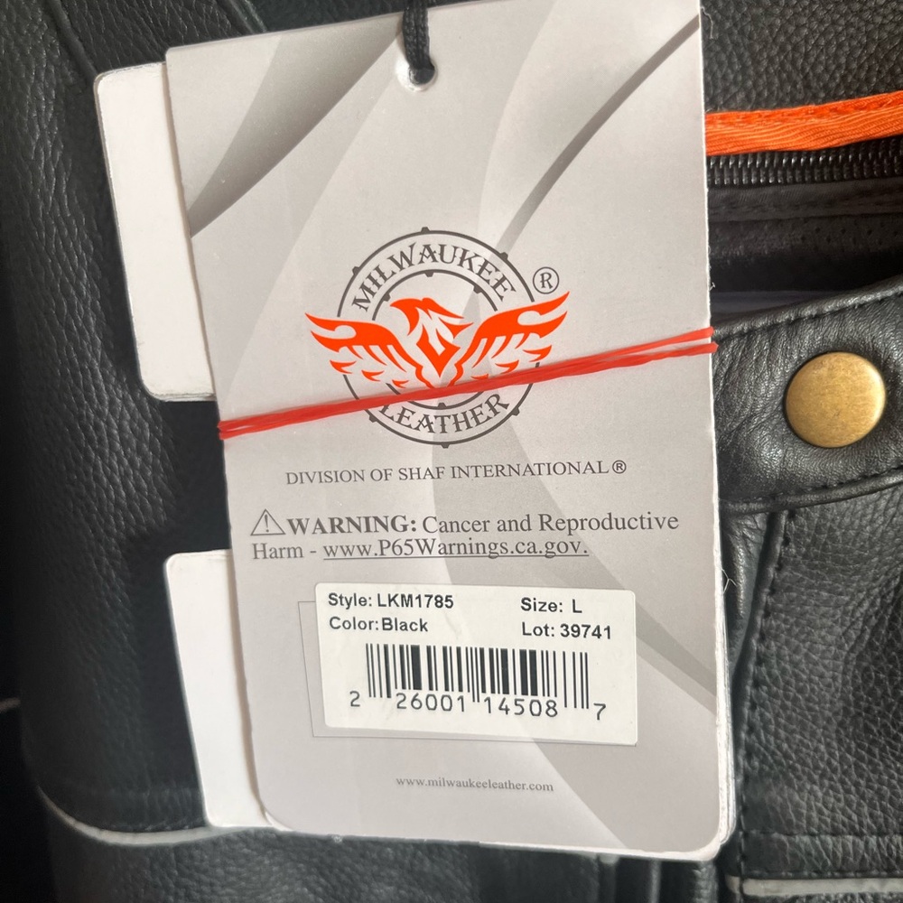 Milwaukee Leather Motorcycle Jacket - Picture 3 of 3
